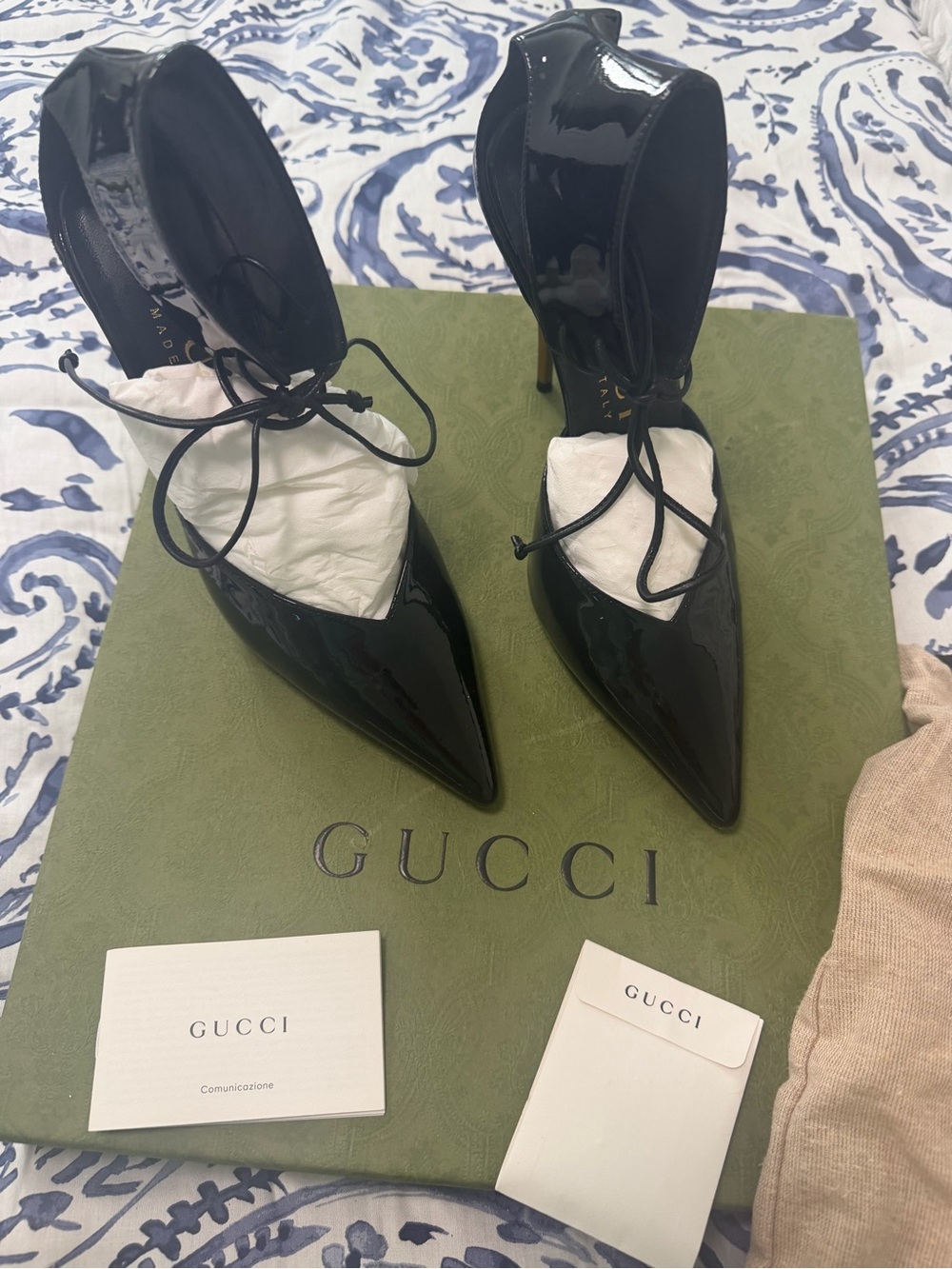 Gucci Black Patent Pointed Lace-Up Ankle Stilettos - Picture 3 of 11